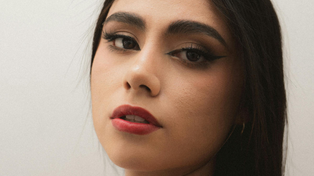 Harry Styles Tour Eyeliner: 12-Hour Guide